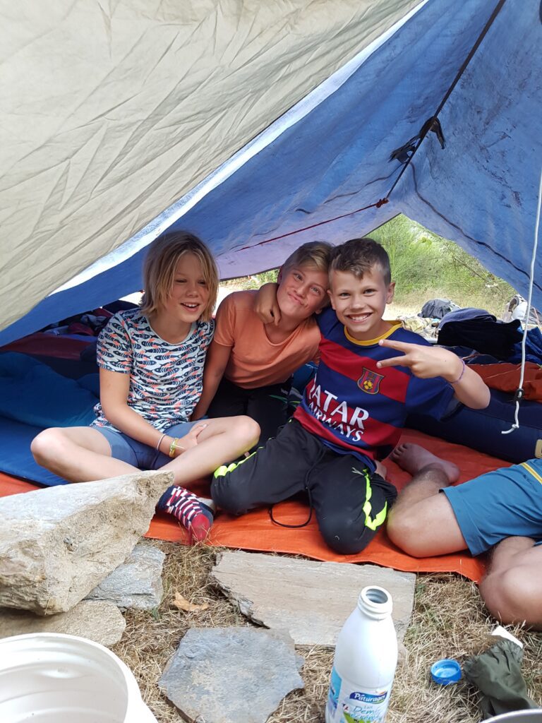 20160731_195925-2-768×1024