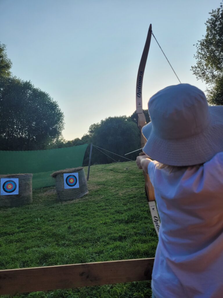 20230716_201350-1-768×1024